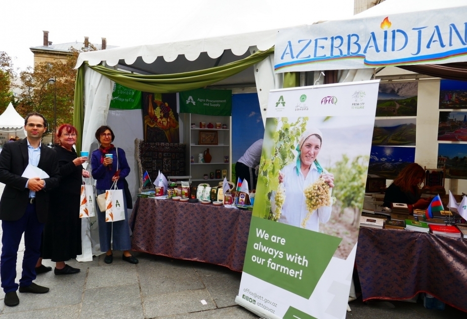 Azerbaiyán está representada en la "Ciudad del Té" en París
