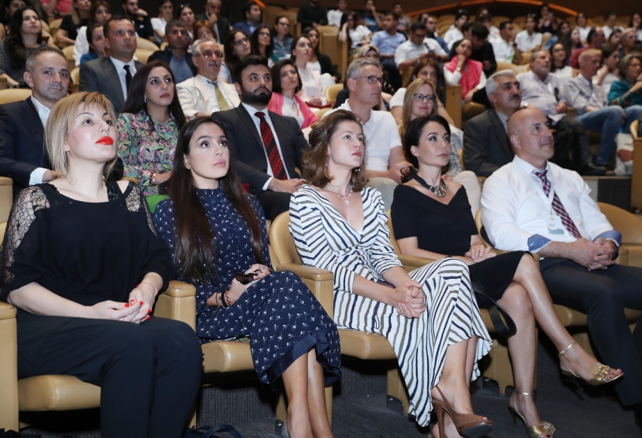 İkinci Nəsimi – şeir, incəsənət və mənəviyyat Festivalı çərçivəsində professor Aleksey Sitnikovun məruzəsi dinlənilib YENİLƏNİB
