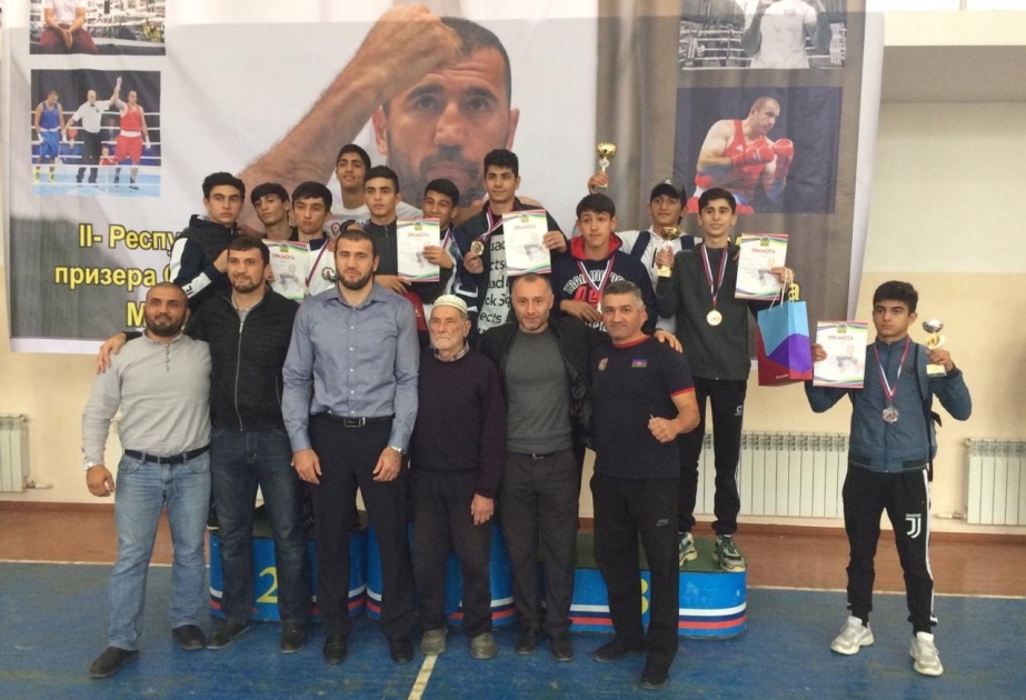 Boxeadores azerbaiyanos ganan 11 medallas en el torneo de Daguestán