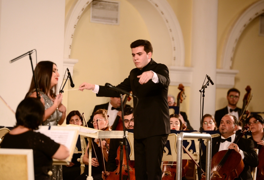Gənc dirijor Mustafa Mehmandarov: Son illər musiqi mədəniyyətimizdə böyük layihələr icra olunur