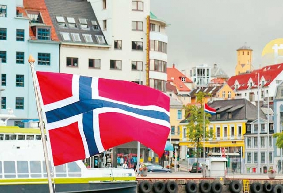 Norveç Pensiya Fonduna neft-qaz şirkətlərindəki səhmlərinin satışına icazə verilib