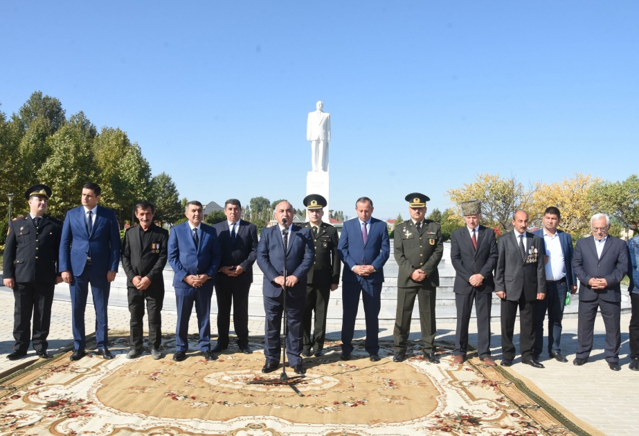 Biləsuvar və Ağstafa rayonlarında çağırışçılar hərbi xidmətə təntənə ilə yola salınıblar