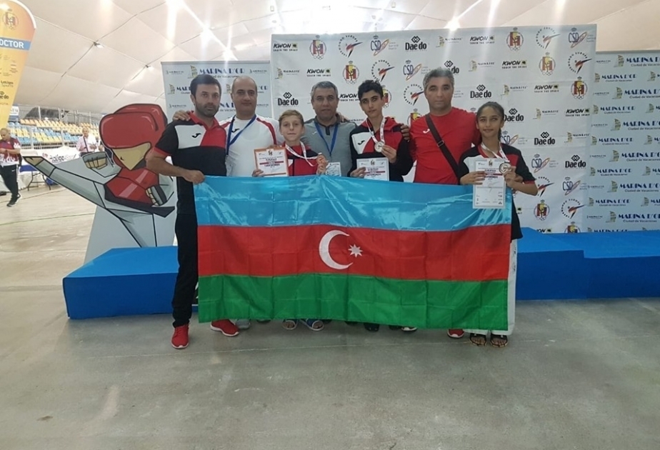 Taekwondistas azerbaiyanos ganan tres medallas en el Campeonato de Europa Cadete