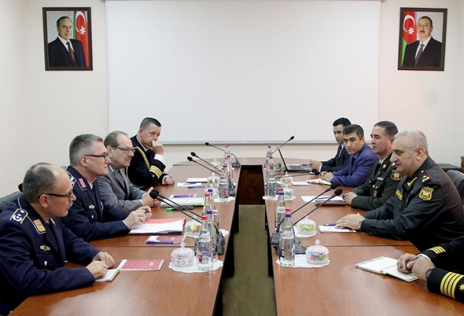 عقد مفاوضات ثنائية بين وزارتي الدفاع الأذربيجانية والألمانية