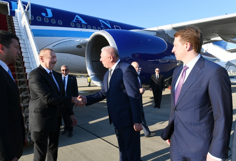 Ilham Aliyev llegó a la Federación Rusa para una visita de trabajo