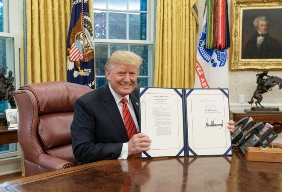 Donald Tramp autizmin öyrənilməsinə və monitorinqinə dair proqramların federal maliyyələşdirilməsi haqqında qanun imzalayıb