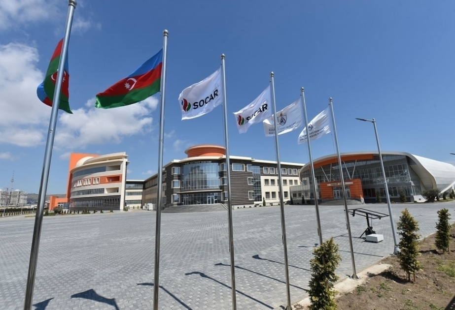 La Escuela Superior de Petróleo de Bakú inicia su cooperación con Aramco Overseas