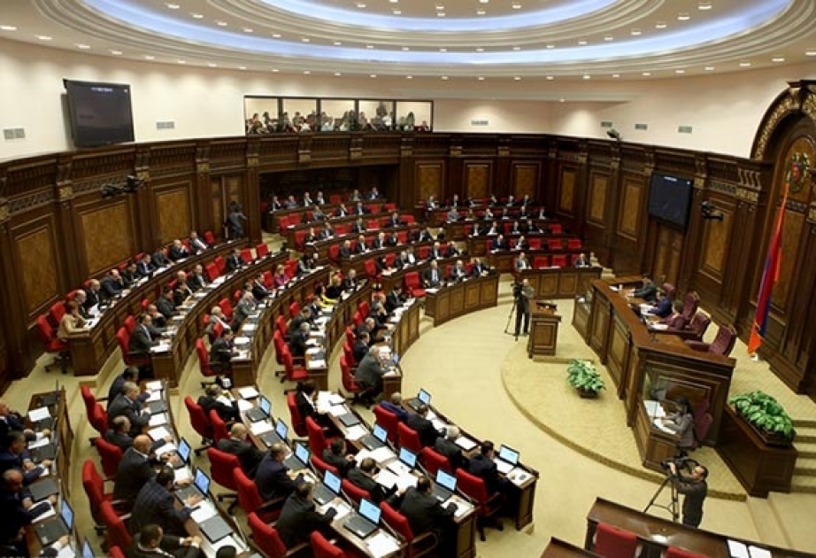 Ermənistanda siyasi qalmaqal: parlament Konstitusiya Məhkəməsi sədrinin istefasına səs verdi