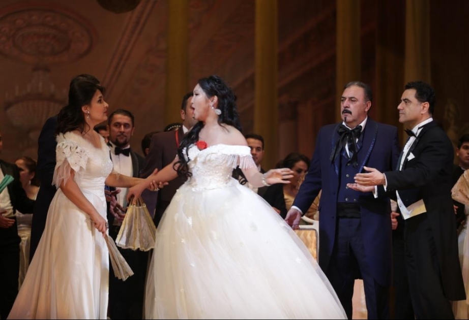 La ópera de Verdi cautiva al público de Bakú