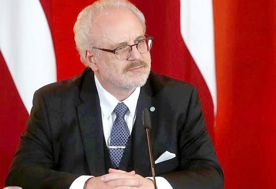 Latviya prezidenti beynəlxalq olimpiadalarda fərqlənənləri qəbul edib