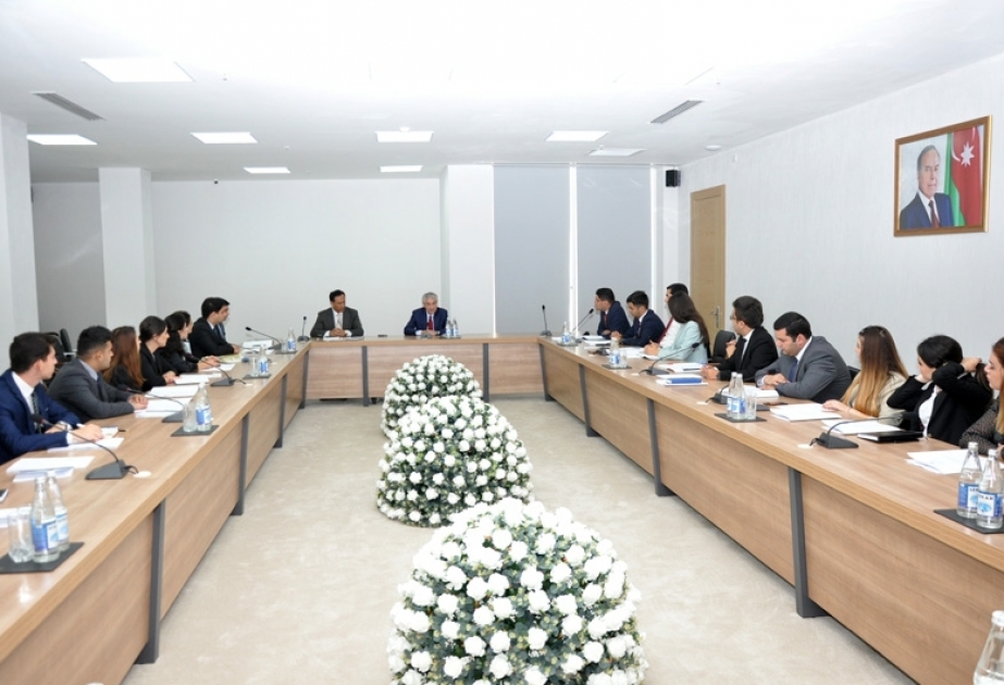 Yeni Azərbaycan Partiyasının Siyasət Akademiyasının ilk kursu keçirilib