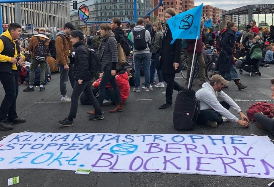Канцелярия правительства Германии: создание помех для других граждан во время проведения демонстраций недопустимо