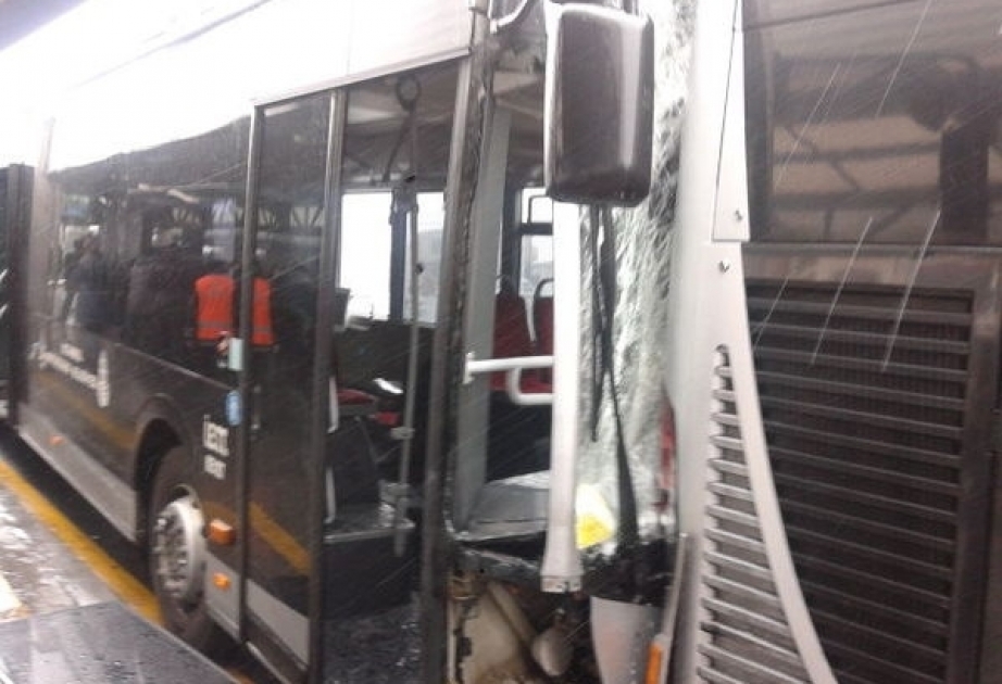 Metrobus accident in Istanbul: 6 injured