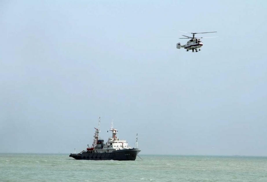 Xəzər dənizində itkin düşən balıqçıların axtarışına FHN-in helikopteri cəlb edilib