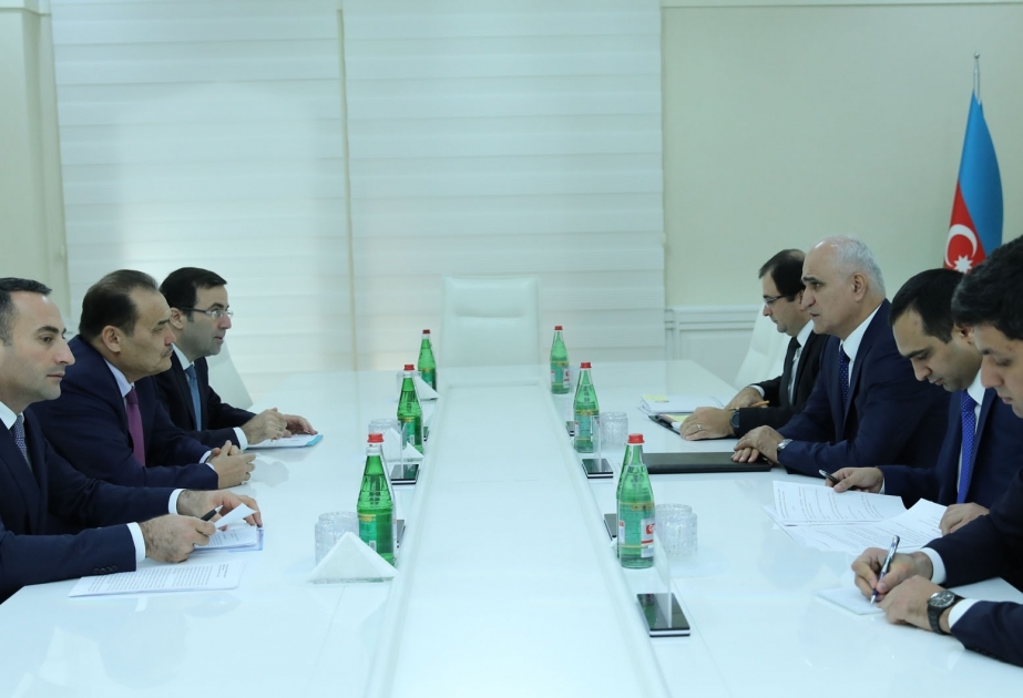 Ministro de Economía se reunió con el Secretario General del Consejo Turco