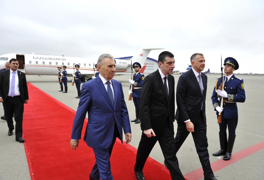 Primer ministro de Georgia arribó a Azerbaiyán en visita oficial