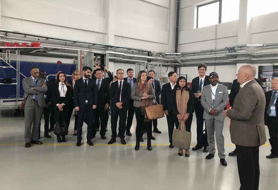 Treffen mit aserbaidschanischen Diplomaten im polnischen Handelsberaterklub