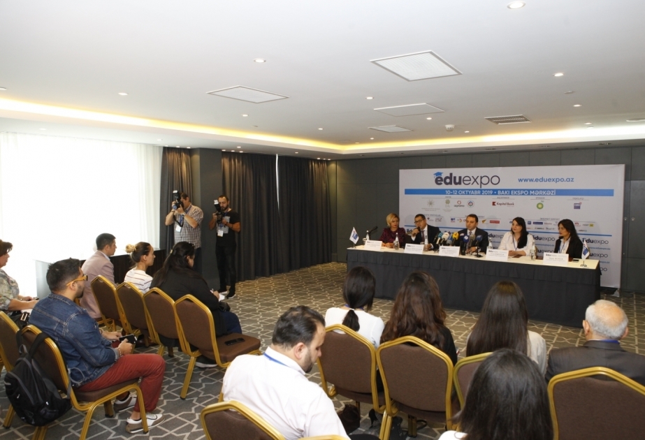 تقديم موقع "الدراسة في أذربيجان" في إطار معرض أذربيجان الدولي للتعليم