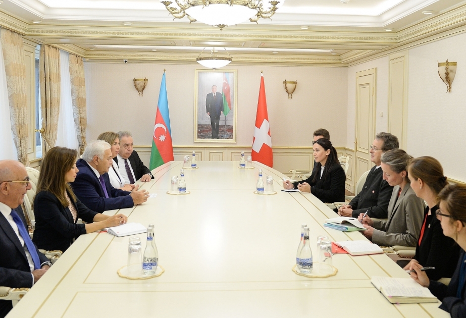 让-热内·富尔尼耶：瑞士希望加强与阿塞拜疆各领域的联系