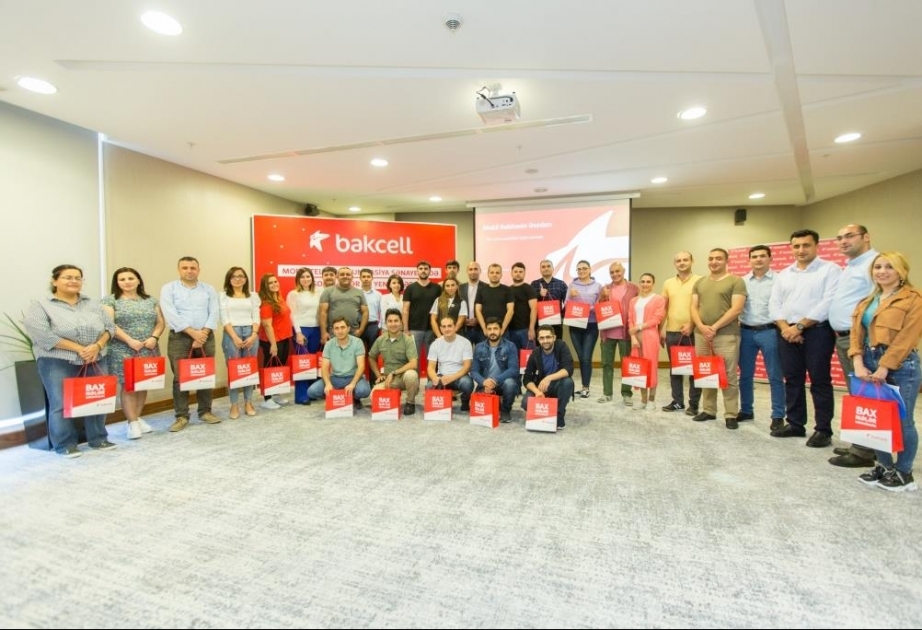 ®  Компания Bakcell рассказала журналистам о новинках в сфере телекоммуникаций