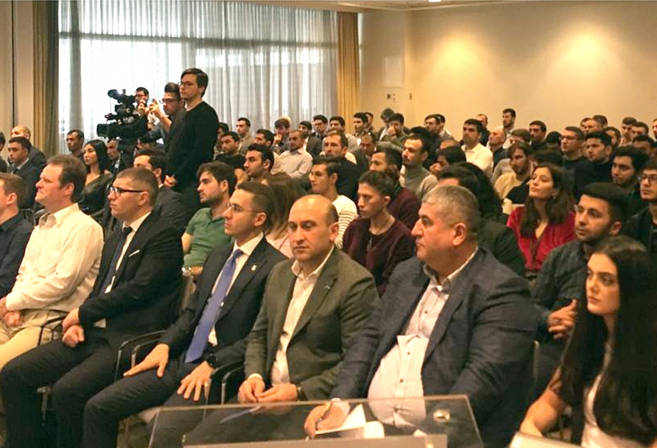 Polşada Azərbaycan icması ilə görüş keçirilib
