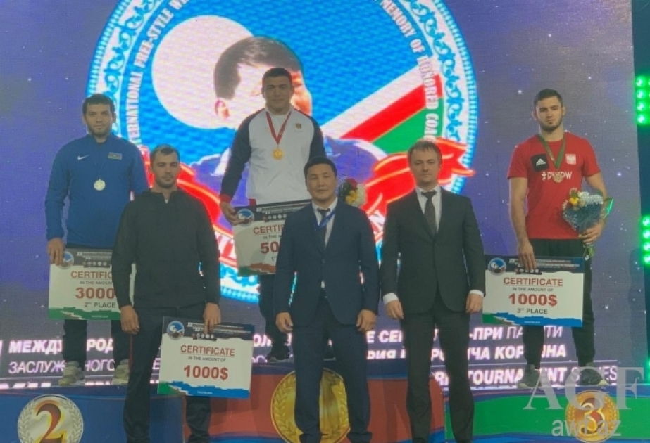 Azerbaijani freestyle wrestlers win four medals at Yakutsk tournament
