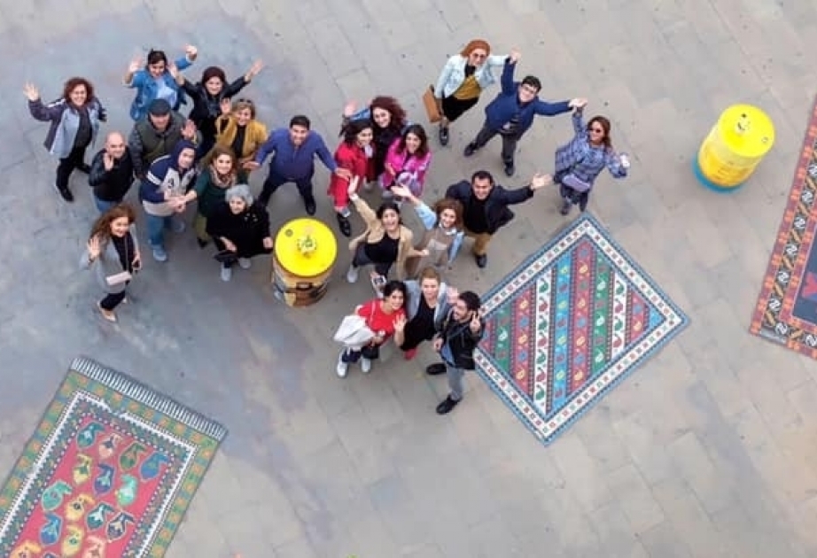 معرض السجاد الأذربيجاني يستقبل زواره في المدينة القديمة بباكو