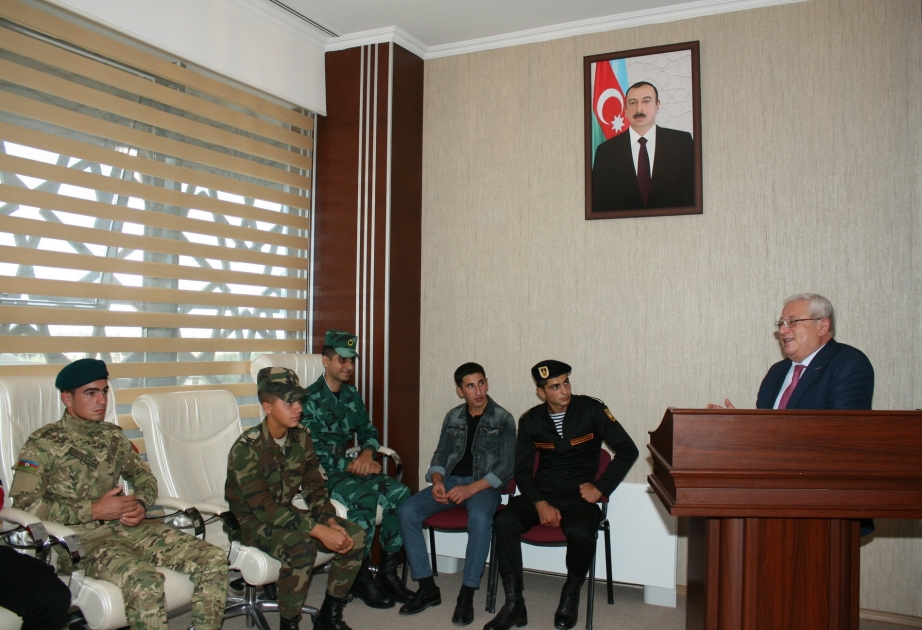 Azərbaycan Silahlı Qüvvələri sıralarından ehtiyata buraxılan gənclərlə Neftçalada görüş keçirilib
