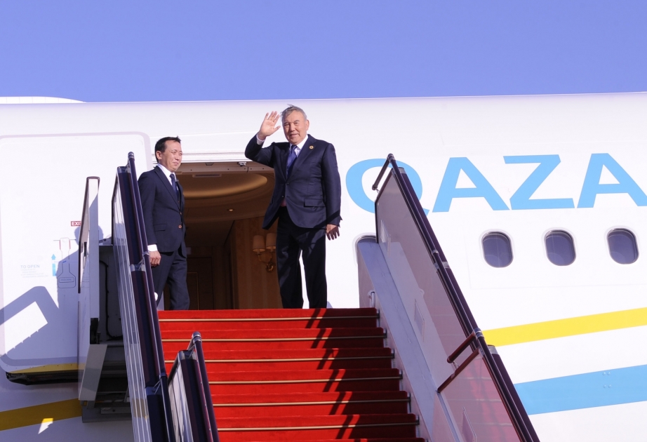 Le premier président kazakh Noursoultan Nazarbaïev termine sa visite en Azerbaïdjan