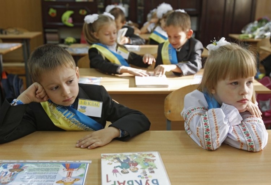 Ukraynalıların 47 faizi rusdilli məktəblərin Ukrayna dilinə keçməsini dəstəkləməyib