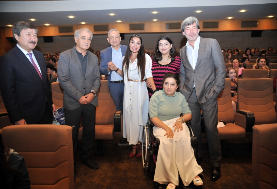 Nizami Cinema Center hosts presentation of documentary commemorating Russian poet Andrey Dementyev