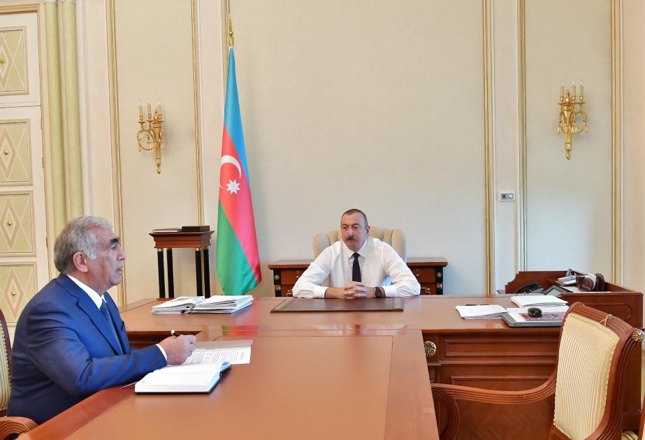 Mandatario Ilham Aliyev recibió al presidente de la Junta de la Agencia Estatal de Carreteras de Azerbaiyán