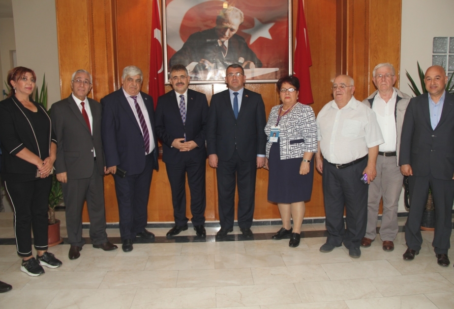 Nəsiminin 650 illik yubileyi Türkiyənin Kocaeli şəhərində qeyd olunub