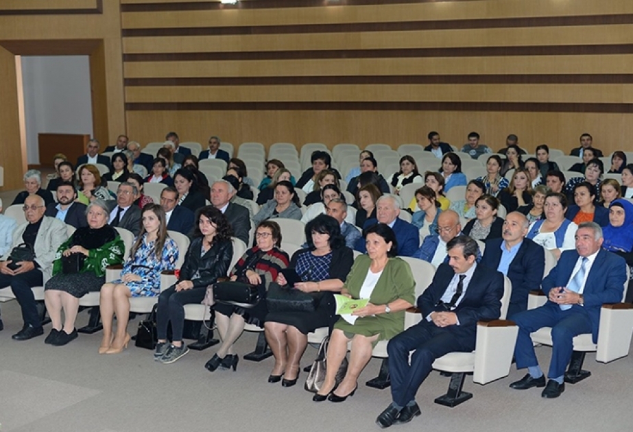 Nəsiminin yaradıcılığı Azərbaycan poeziyasının və ədəbi dilinin inkişafında mühüm mərhələdir