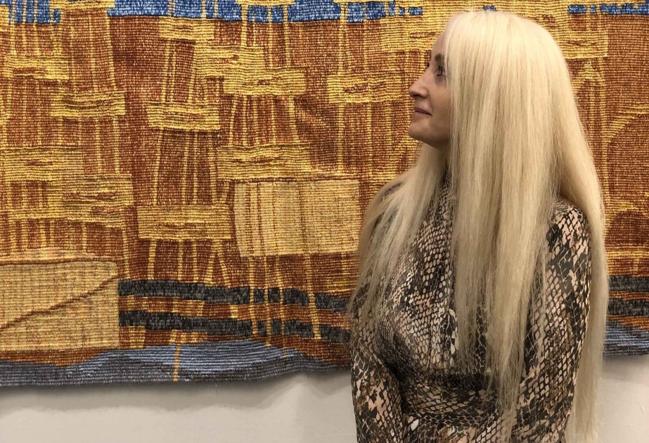Artista nacional de tapicería presenta su trabajo en el Reino Unido