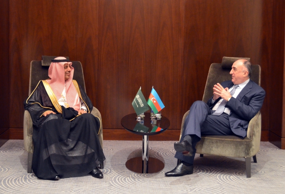 Lazos entre Azerbaiyán y Arabia Saudita se estrechan