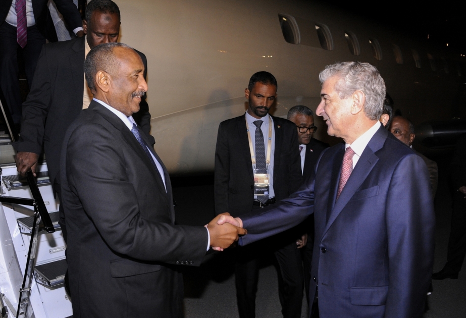 Sudan Prezidenti Qoşulmama Hərəkatının XVIII Zirvə Görüşündə iştirak etmək üçün Azərbaycana gəlib