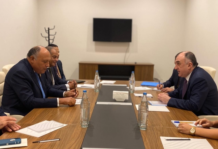 Azerbaiyán y Egipto discuten relaciones bilaterales