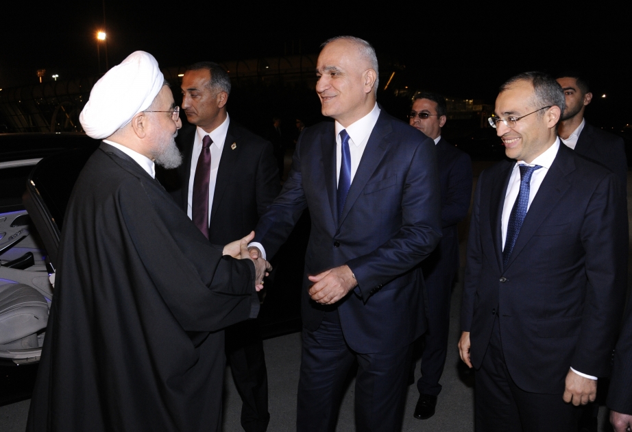 Presidente de Irán concluye visita a Azerbaiyán