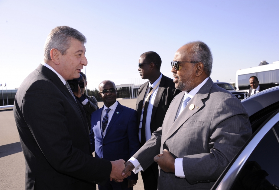 Presidente de Yibuti concluye su visita a Azerbaiyán
