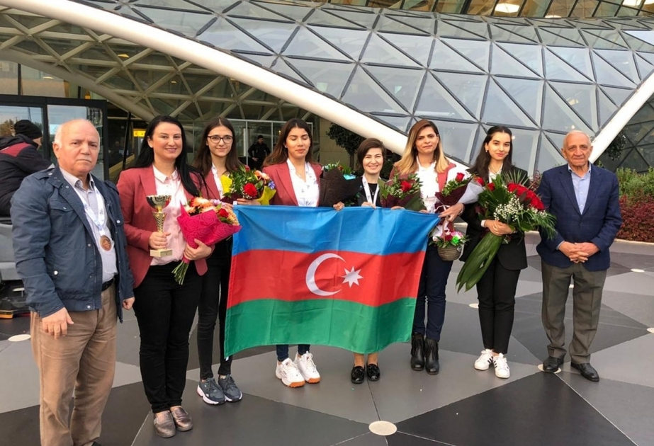 Азербайджанские шахматистки, завоевавшие бронзовую медаль на чемпионате Европы, вернулись на Родину