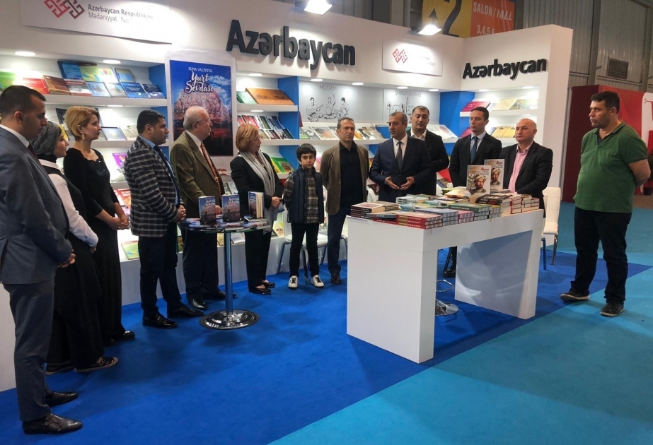 Se presentó el libro "Amor a la Patria" en Estambul