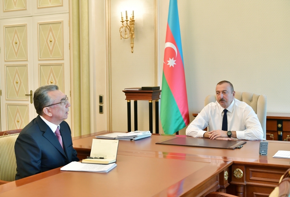 伊利哈姆·阿利耶夫总统接见巴库市长