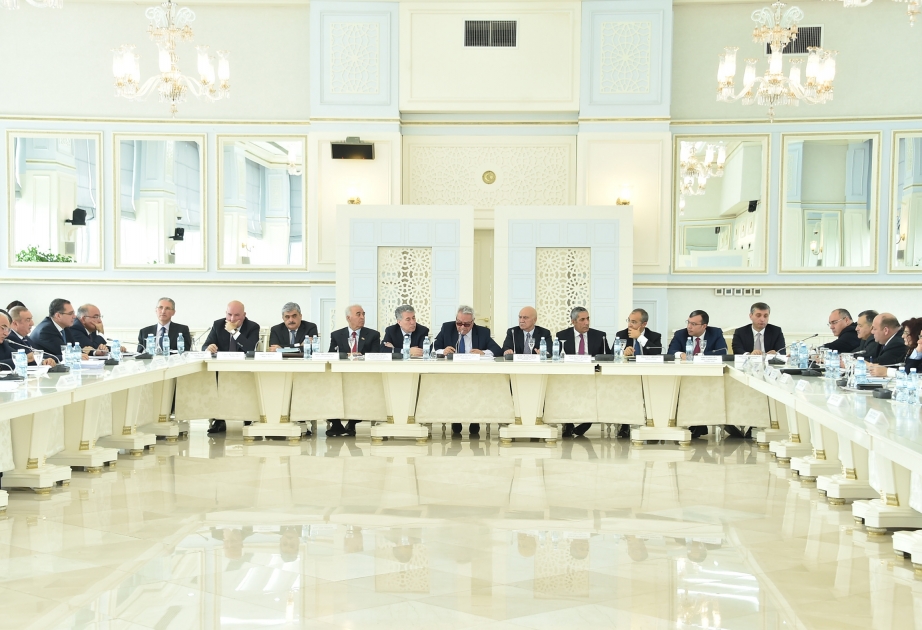 В Милли Меджлисе обсуждается законопроект о государственном бюджете 2020 года