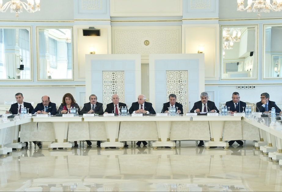 Milli Məclis komitələrinin birgə iclasında 2020-ci ilin dövlət büdcəsi haqqında qanun layihəsinin müzakirəsi davam edib YENİLƏNİB