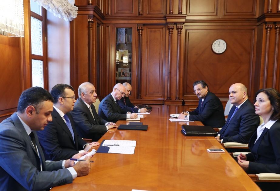 Prime Minister Ali Asadov meets with Bulgarian Minister of Labor and Social Policy