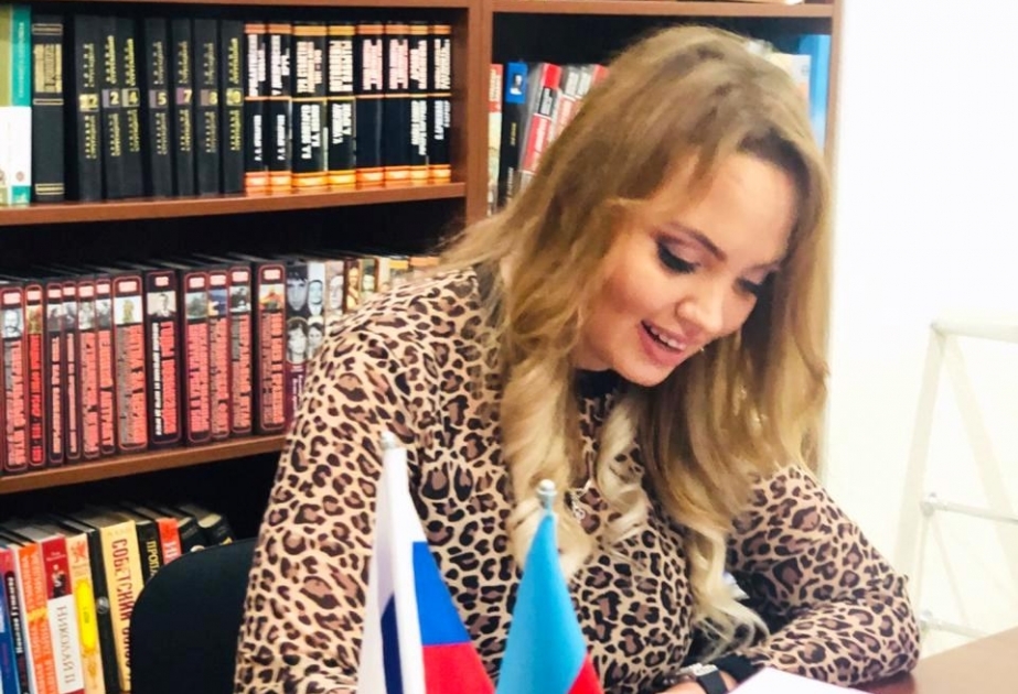 В Баку состоялась презентация книги «Качели над Каспием»