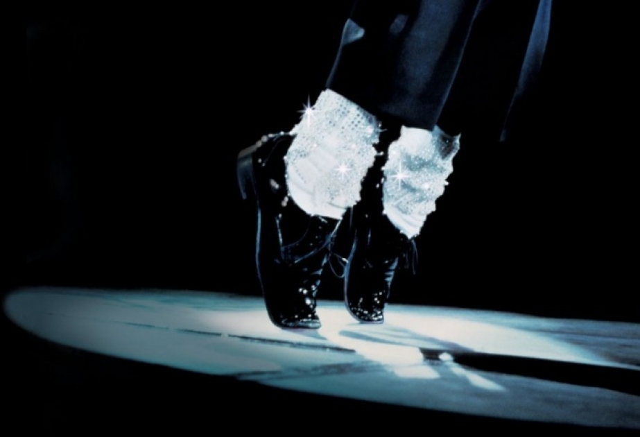 Носки Майкла Джексона планируют продать за миллион долларов