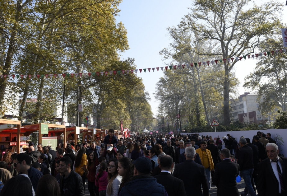 14. Granatapfelfest in Göjtschaj