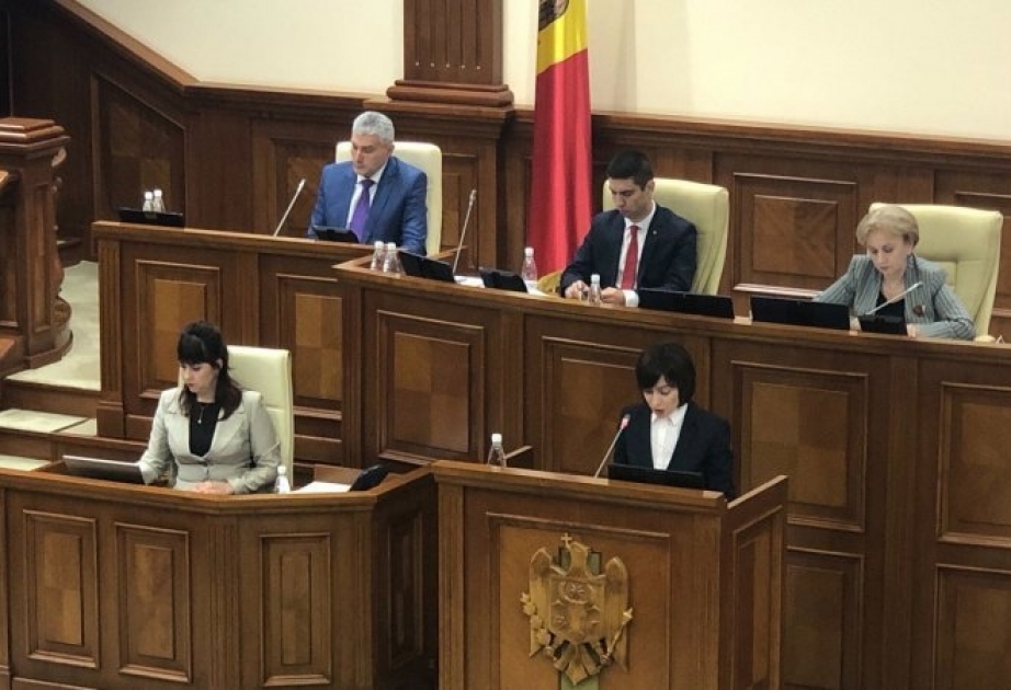Moldova parlamenti Sandu hökumətini istefaya göndərib